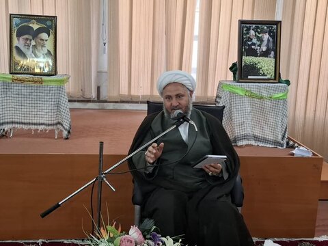 تصاویر/ جلسه هفتگی امام جمعه آران و بیدگل با مسئولان ادارات