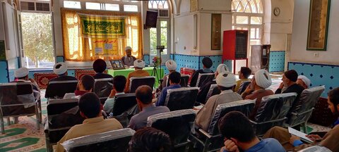 تصاویر/ کرسی آزاد‌اندیشی جایگاه فلسفه در فهم و تفسیر معارف وحیانی، در مدرسه علمیه آیت‌الله مدنی کاشانی(ره)