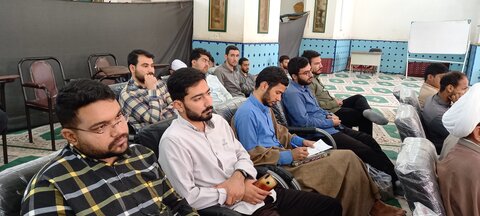 تصاویر/ کرسی آزاد‌اندیشی جایگاه فلسفه در فهم و تفسیر معارف وحیانی، در مدرسه علمیه آیت‌الله مدنی کاشانی(ره)