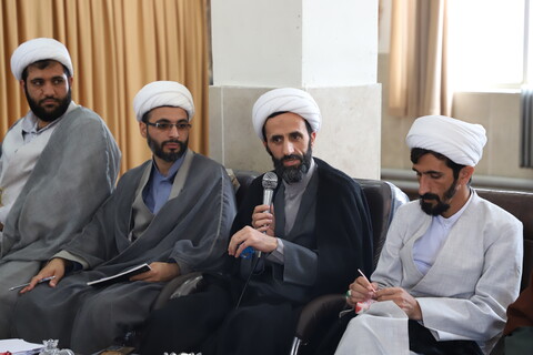 تصاویر/اجلاسیه مدیران و معاونین مدیران مدارس علمیه استان کردستان