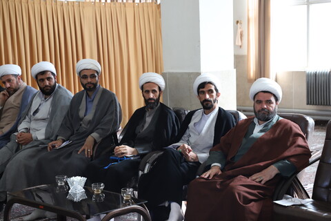 تصاویر/اجلاسیه مدیران و معاونین مدیران مدارس علمیه استان کردستان