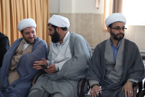 تصاویر/اجلاسیه مدیران و معاونین مدیران مدارس علمیه استان کردستان