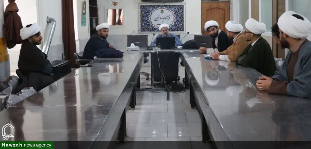 ورود آگاهانه، هدفمند و مسئولانه روحانیون به فضای مجازی ضرورتی انکارناپذیر است