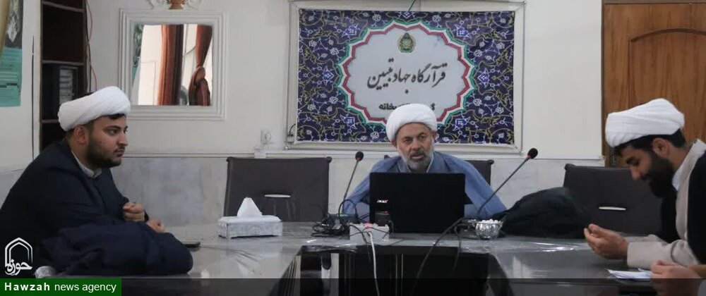 ورود آگاهانه، هدفمند و مسئولانه روحانیون به فضای مجازی ضرورتی انکارناپذیر است