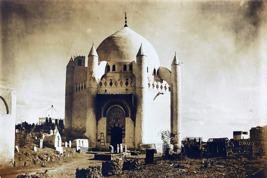 تعرف على أبرز الشخصيات المدفونة في مقبرة البقيع بالمدينة المنورة تعرف على أبرز الشخصيات المدفونة في مقبرة البقيع بالمدينة المنورة