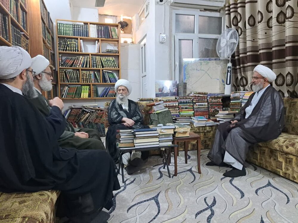 وفد رئاسة جماعة المدرسين في الحوزة العلمية بقم يزور مراجع النجف الأشرف