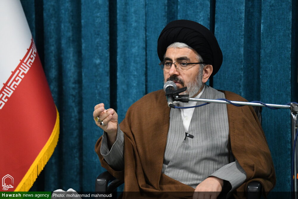 ضرورت حفاظت از عزت دین، اسلام و انقلاب