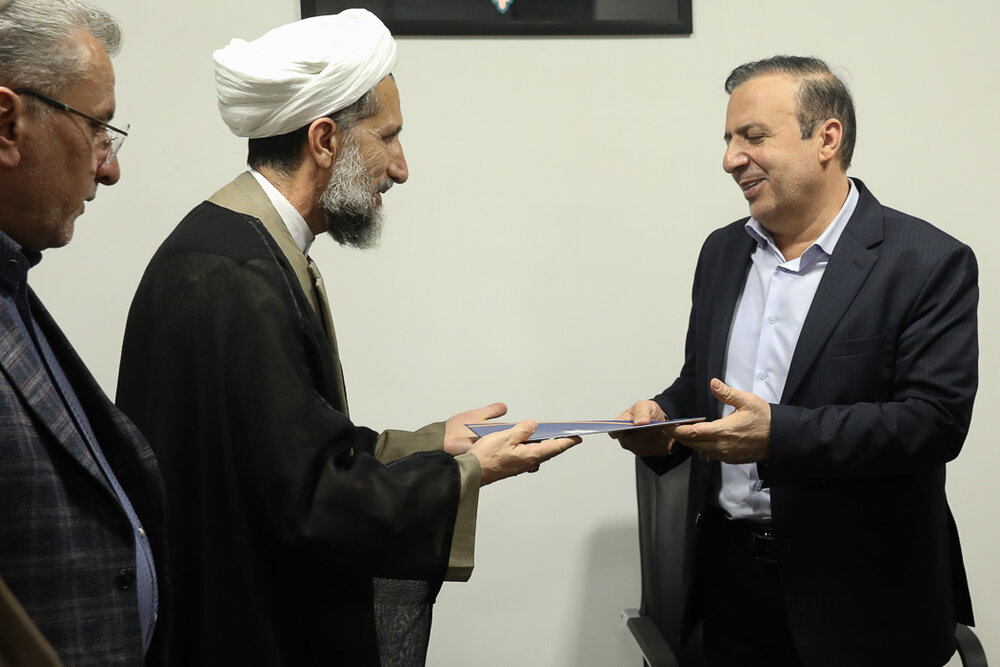 برگزاری جلسه هیئت امناء ستاد عتبات عالیات استان قزوین با حضور امام جمعه