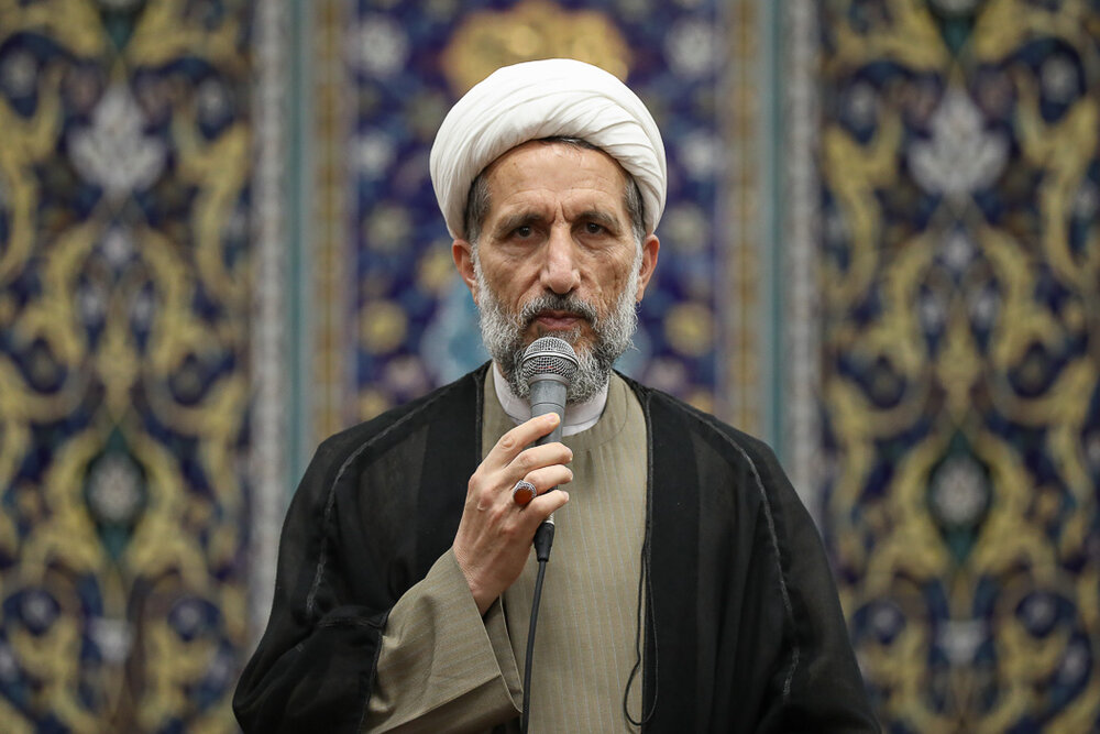 برخی‌ نعمت‌های خدا را فراموش می‌کنند و تنها در سختی‌ها یاد خدا می‌افتند+ عکس