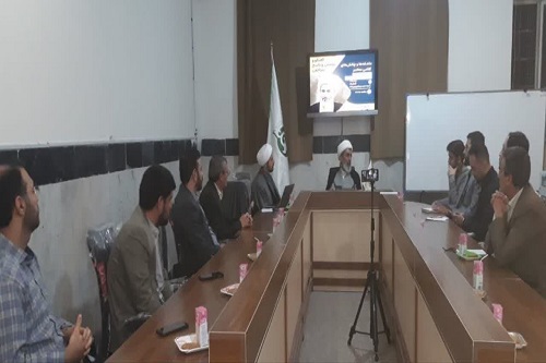 نشست علمی «دغدغه‌ها و چالش‌های کلامی معاصر» در حوزه علمیه کرمانشاه برگزار شد