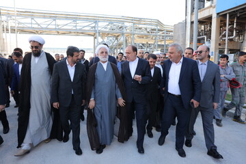 تصاویر / بازدید رئیس قوه قضاییه از کارخانه «صنایع پتروشیمی هگمتانه»