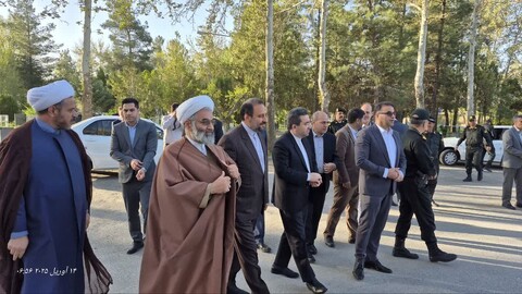 تصاویر / سفر رئیس سازمان ثبت اسناد و ملاک کشور به شهرستان نهاوند