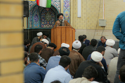 نشست علما و طلاب حوزه علمیه همدان با حجت الاسلام عبداللهی