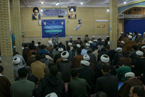 نشست علما و طلاب حوزه علمیه همدان با حجت الاسلام عبداللهی