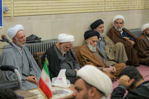 نشست علما و طلاب حوزه علمیه همدان با حجت الاسلام عبداللهی