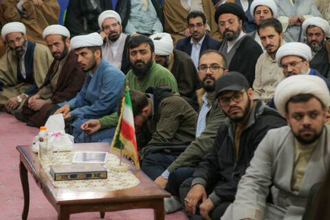 نشست علما و طلاب حوزه علمیه همدان با حجت الاسلام عبداللهی