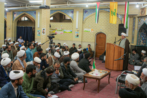 نشست علما و طلاب حوزه علمیه همدان با حجت الاسلام عبداللهی