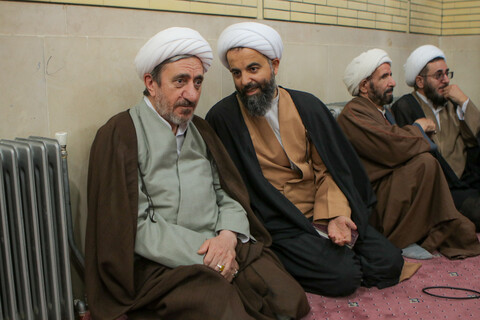 نشست علما و طلاب حوزه علمیه همدان با حجت الاسلام عبداللهی