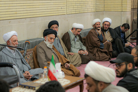 نشست علما و طلاب حوزه علمیه همدان با حجت الاسلام عبداللهی