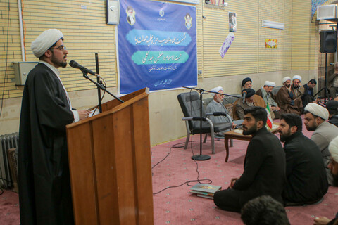 نشست علما و طلاب حوزه علمیه همدان با حجت الاسلام عبداللهی