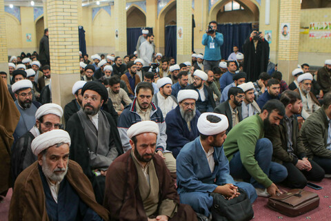 نشست علما و طلاب حوزه علمیه همدان با حجت الاسلام عبداللهی