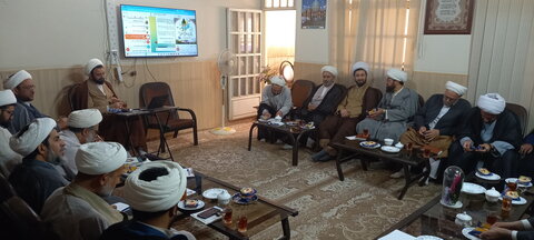 تصاویر/ نشست مدیران مدارس علمیه منطقه کاشان