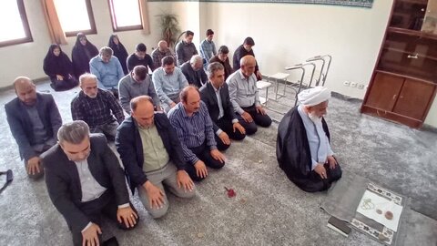 تصاویر / حضور امام جمعه شهرستان آبیک در مجتمع ادارات