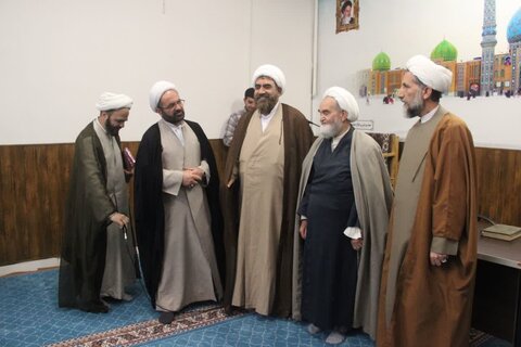 تصاویر / دیدار نماینده ولی فقیه در استان قزوین با اساتید وطلاب مدرسه علمیه مولاوردیخان (سفیران هدایت قزوین )