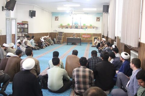 تصاویر / دیدار نماینده ولی فقیه در استان قزوین با اساتید وطلاب مدرسه علمیه مولاوردیخان (سفیران هدایت قزوین )