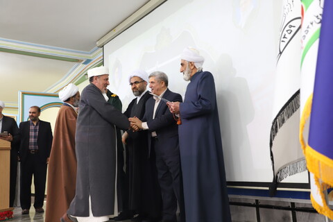 تصاویر / همایش تکریم علماء و روحانیون عرصه جهاد تبیین