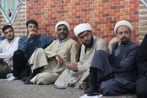 تصاویر / برگزاری کرسی های آزاد اندیشی در مدرسه علمیه سردارین قزوین