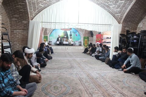 تصاویر / برگزاری کرسی های آزاد اندیشی در مدرسه علمیه سردارین قزوین