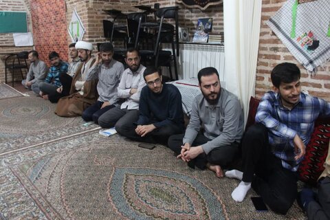 تصاویر / برگزاری کرسی های آزاد اندیشی در مدرسه علمیه سردارین قزوین