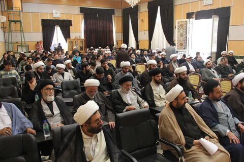 حوزه/ برگزاری مراسم دسته عزاداری به مناسبت سالروز وفات حضرت عبدالعظیم الحسنی ( ع ) توسط طلاب و روحانیون