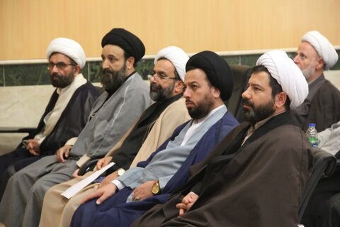 حوزه/ برگزاری مراسم دسته عزاداری به مناسبت سالروز وفات حضرت عبدالعظیم الحسنی ( ع ) توسط طلاب و روحانیون