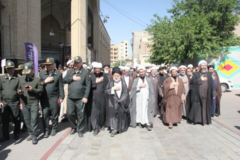 حوزه/ برگزاری مراسم دسته عزاداری به مناسبت سالروز وفات حضرت عبدالعظیم الحسنی ( ع ) توسط طلاب و روحانیون