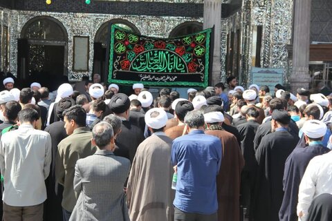 حوزه/ برگزاری مراسم دسته عزاداری به مناسبت سالروز وفات حضرت عبدالعظیم الحسنی ( ع ) توسط طلاب و روحانیون