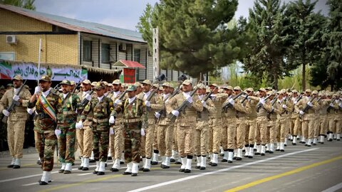 تصاویر/  صبحگاه مشترک نیروهای مسلح در میدان صبحگاه تیپ ۲۶۴ متحرک هجومی شهید عبدی سلماس