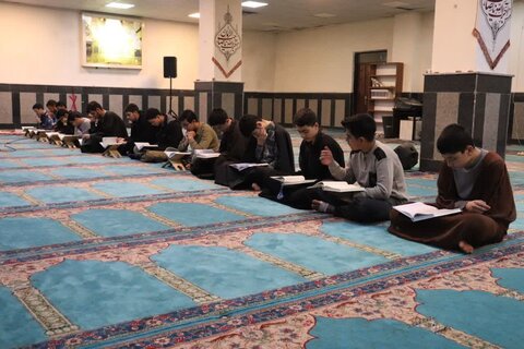 تصاویر/ تلاوت قرآن کریم در مدرسه علمیه امام خامنه ای ارومیه