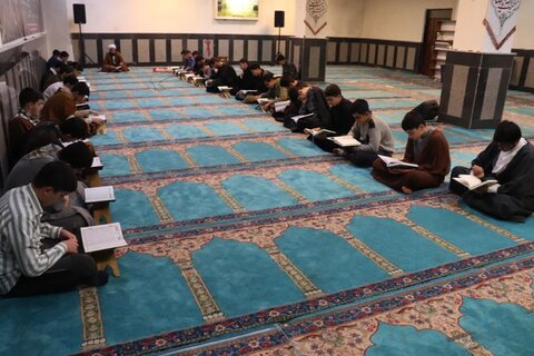 تصاویر/ تلاوت قرآن کریم در مدرسه علمیه امام خامنه ای ارومیه