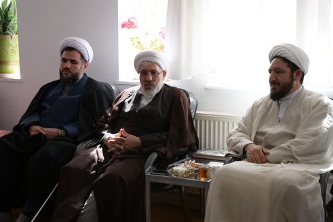 تصاویر/ دیدار مدیر حوزه علمیه آذربایجان‌غربی با اساتید و طلاب مدرسه علمیه تکاب