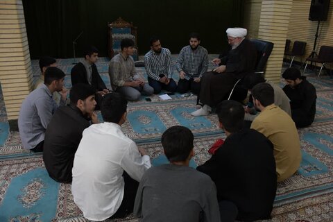 تصاویر/ دیدار مدیر حوزه علمیه آذربایجان‌غربی با اساتید و طلاب مدرسه علمیه تکاب