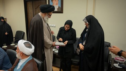 تصاویر| محفل شعرخوانی شاعران آیینی استان البرز