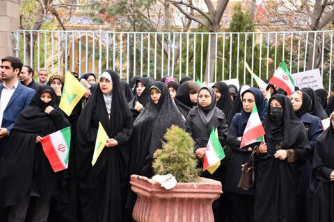 تصاویر/ تجمع دانشجویان تبریزی در حمایت از مردم غزه
