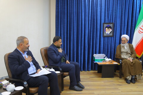 تصاویر / دیدار نایب رئیس هیئت مدیره مخابرات ایران با آیت الله اعرافی