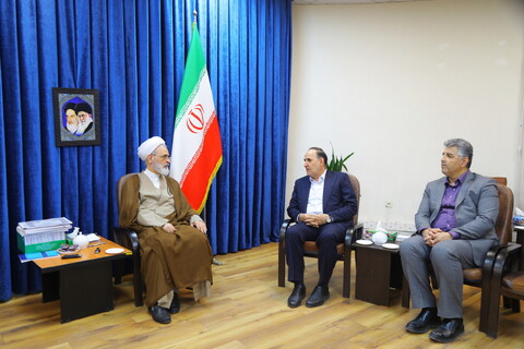 تصاویر / دیدار نایب رئیس هیئت مدیره مخابرات ایران با آیت الله اعرافی