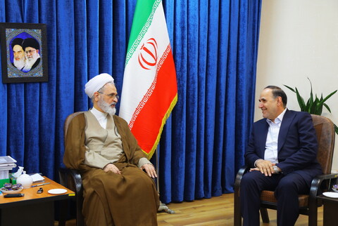 تصاویر / دیدار نایب رئیس هیئت مدیره مخابرات ایران با آیت الله اعرافی
