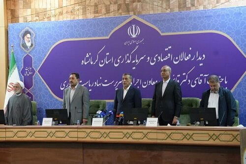 تکمیل راه‌آهن کرمانشاه، خسروی، بغداد در اولویت دولت/۱۵۰ پروژه صنعتی نیمه‌تمام تا پایان ۱۴۰۴ به بهره‌برداری می‌رسد
