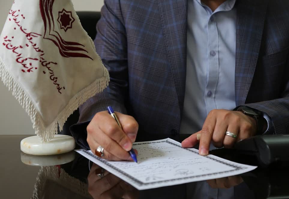 معمار یزدی با پرداخت خمس یک زندانی سادات را آزاد کرد