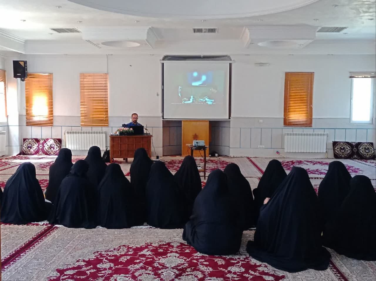 برگزاری نشست بصیرتی و جهاد تبیین با موضوع سبک زندگی اسلامی و محوریت شعار سال